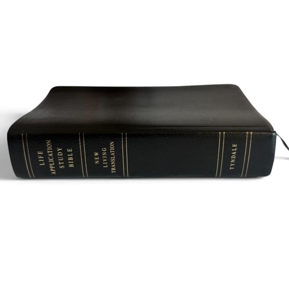 Tyndale Life Application Study Bible NLT Black Bonded Leather Gold Gilt